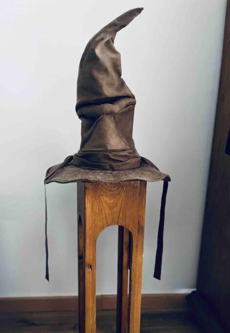 La Chambre Des Secrets Perougien Pérouges 外观 照片